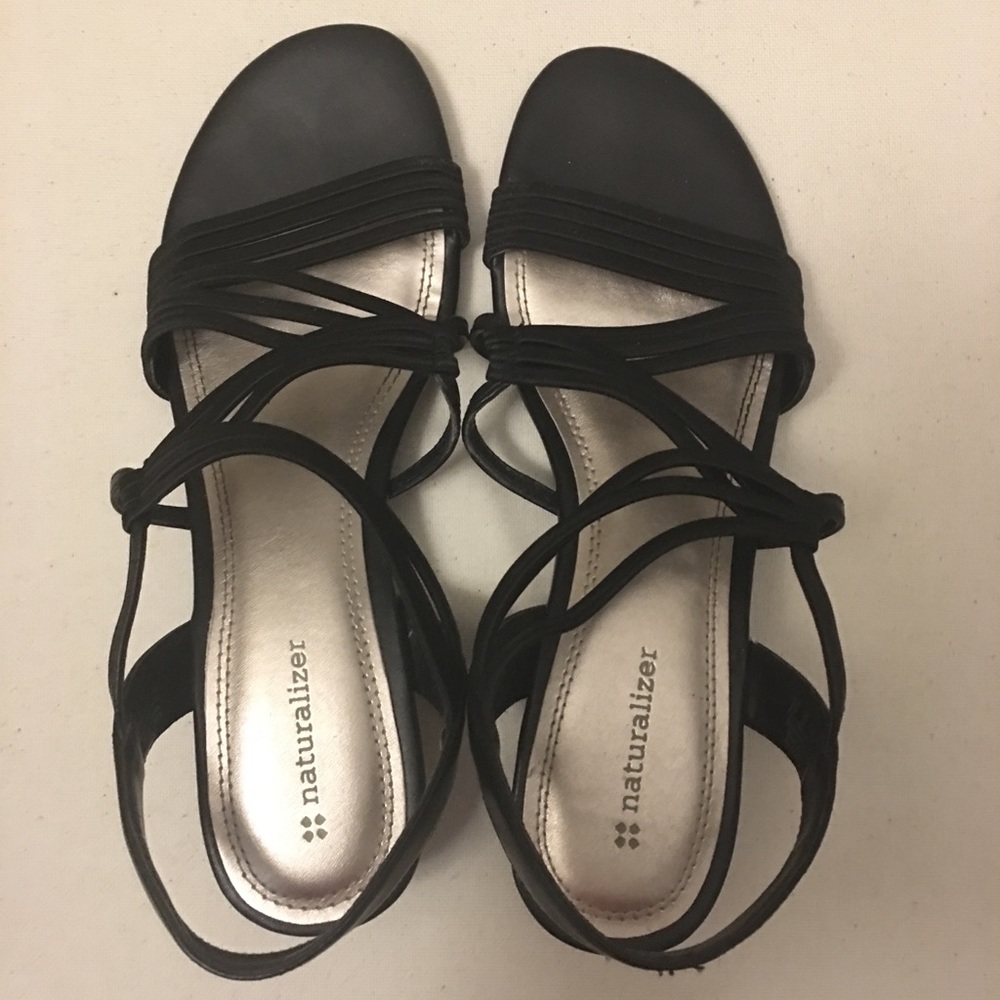 Black Naturalizer sandals